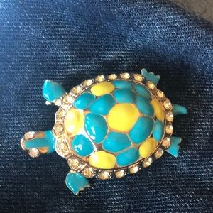 Goldtone enamel and rhinestone turtle pin